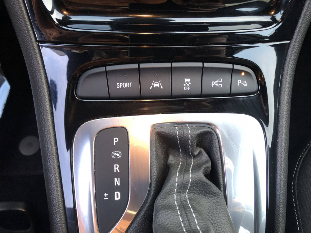 Acheter Opel Astra Astra 1.6 Diesel 136 ch BVA6 Innovation Plus 5p occasion dans les concessions du Groupe Faurie