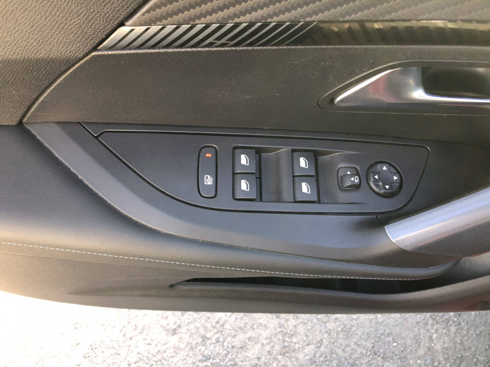 Acheter Peugeot 2008 2008 BlueHDi 100 S&S BVM6 Allure 5p occasion dans les concessions du Groupe Faurie