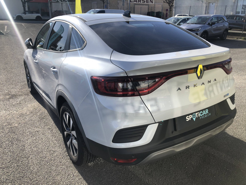 Acheter Renault Arkana Arkana E-Tech 145 Zen 5p occasion dans les concessions du Groupe Faurie