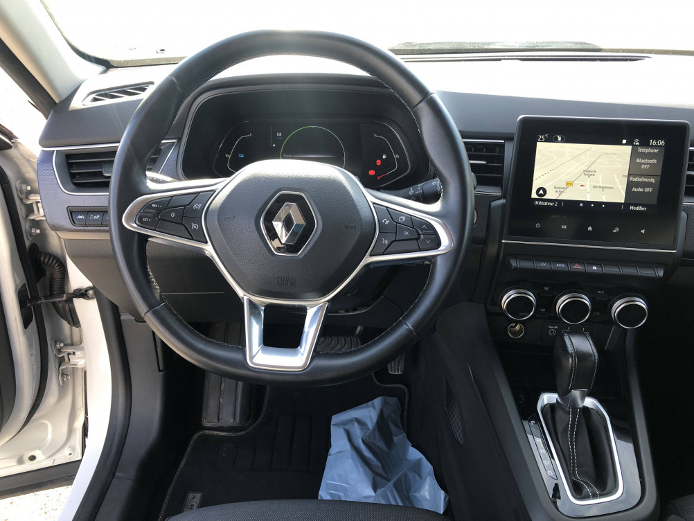 Acheter Renault Arkana Arkana E-Tech 145 Zen 5p occasion dans les concessions du Groupe Faurie