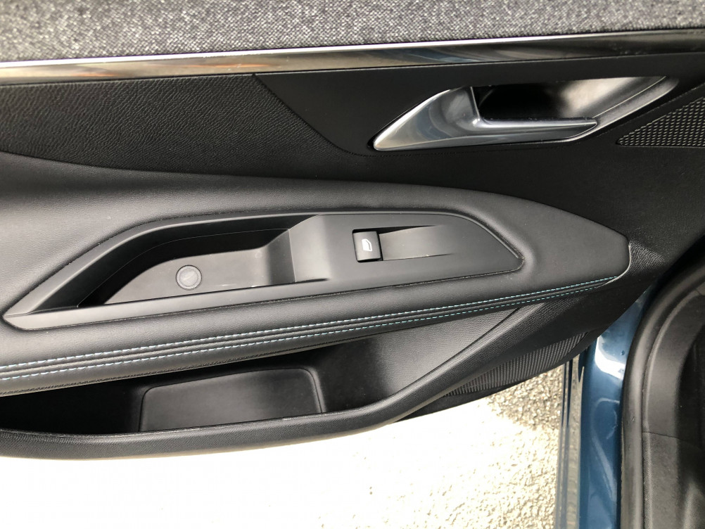 Acheter Peugeot 3008 3008 BlueHDi 130ch S&S EAT8 Allure Pack 5p occasion dans les concessions du Groupe Faurie