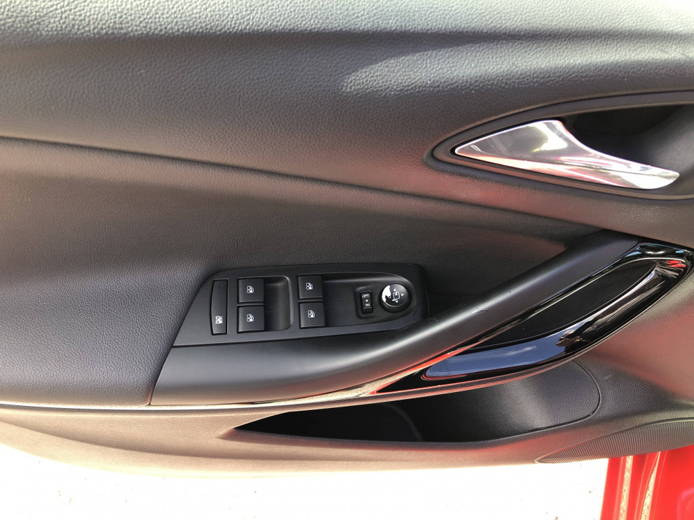 Acheter Opel Astra Astra 1.0 ECOTEC Turbo 105 ch Innovation 5p occasion dans les concessions du Groupe Faurie