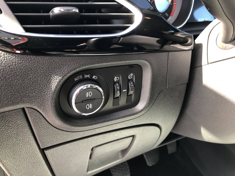 Acheter Opel Astra Astra 1.0 ECOTEC Turbo 105 ch Innovation 5p occasion dans les concessions du Groupe Faurie