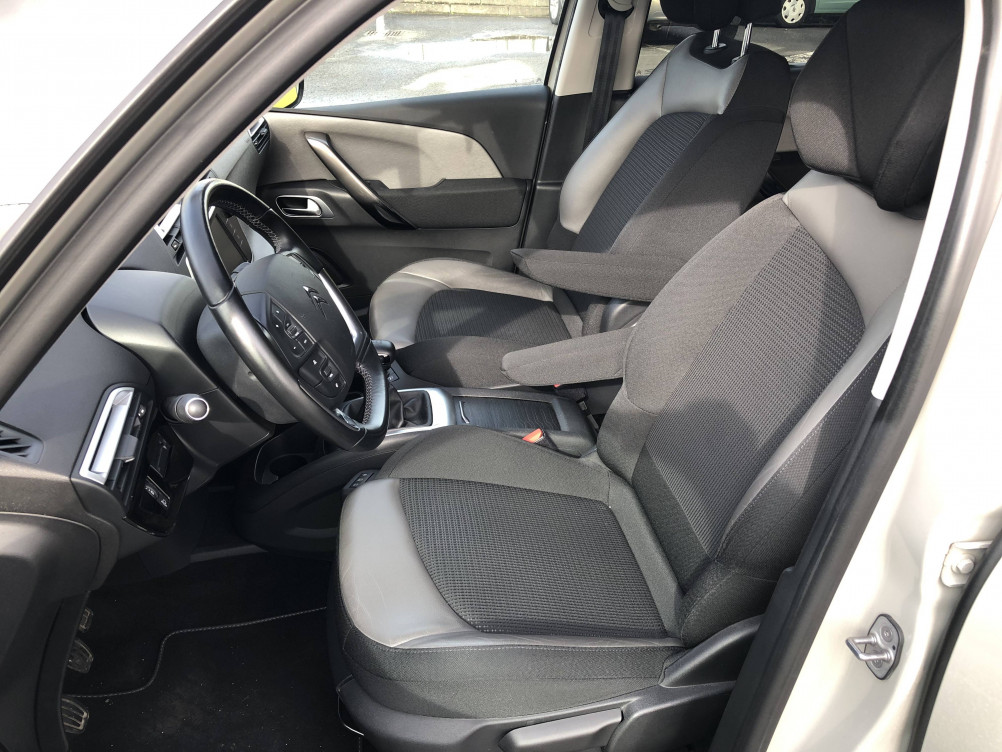 Acheter Citroën C4 Spacetourer Grand C4 Spacetourer PureTech 130 S&S BVM6 Business 5p occasion dans les concessions du Groupe Faurie