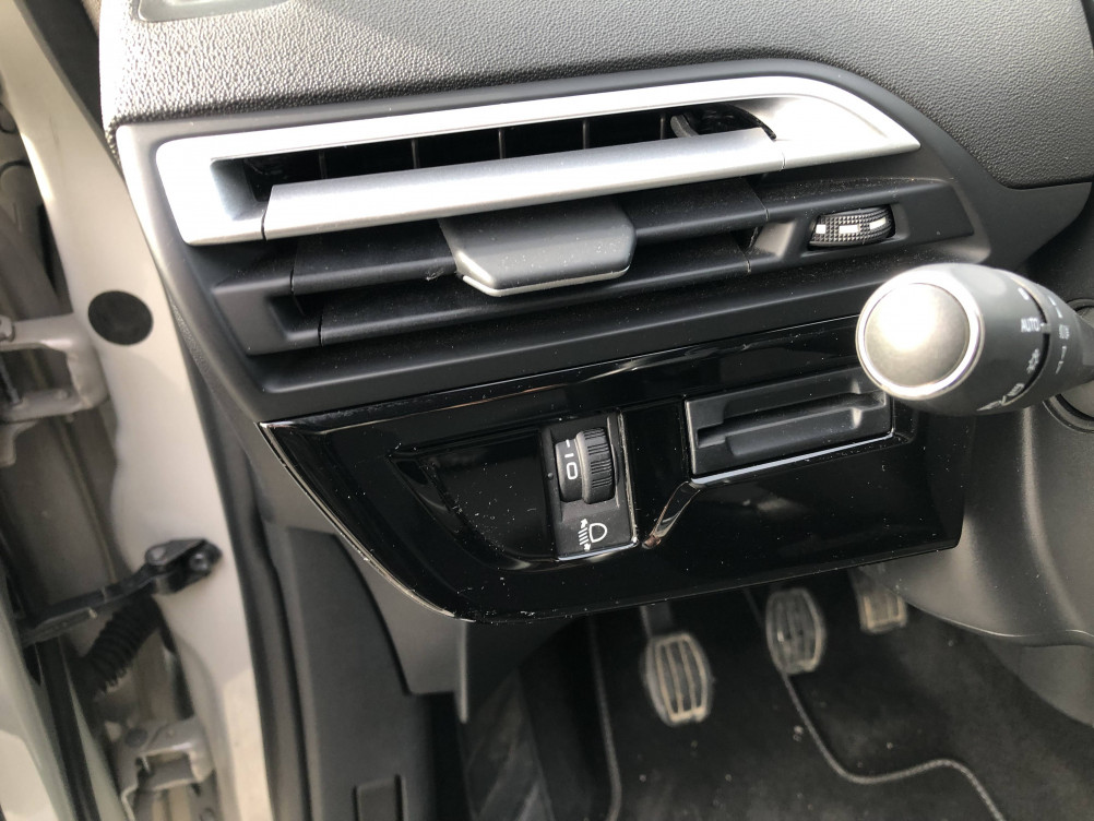 Acheter Citroën C4 Spacetourer Grand C4 Spacetourer PureTech 130 S&S BVM6 Business 5p occasion dans les concessions du Groupe Faurie