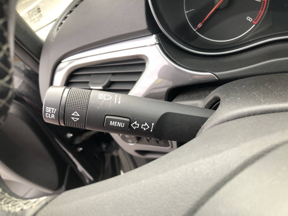 Acheter Opel Corsa E Corsa 1.4 Turbo 100 ch Innovation 5p occasion dans les concessions du Groupe Faurie