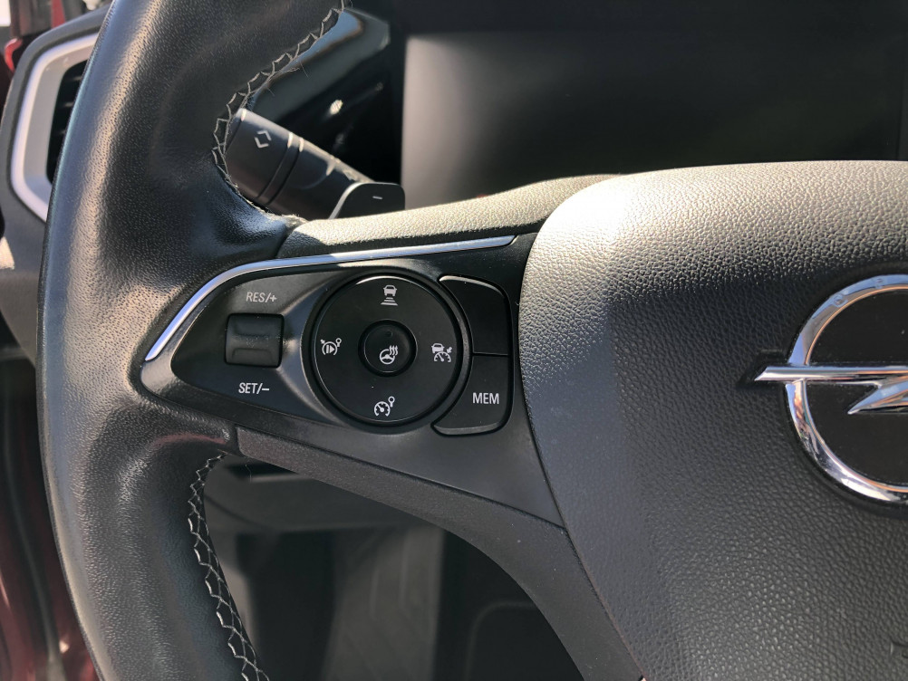 Acheter Opel Grandland Grandland 1.5 Diesel 130 ch BVA8 Ultimate 5p occasion dans les concessions du Groupe Faurie