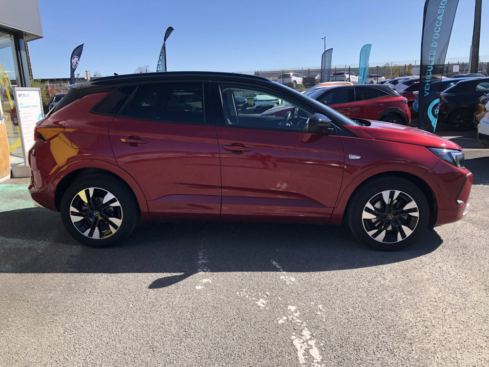 Acheter Opel Grandland Grandland 1.5 Diesel 130 ch BVA8 Ultimate 5p occasion dans les concessions du Groupe Faurie