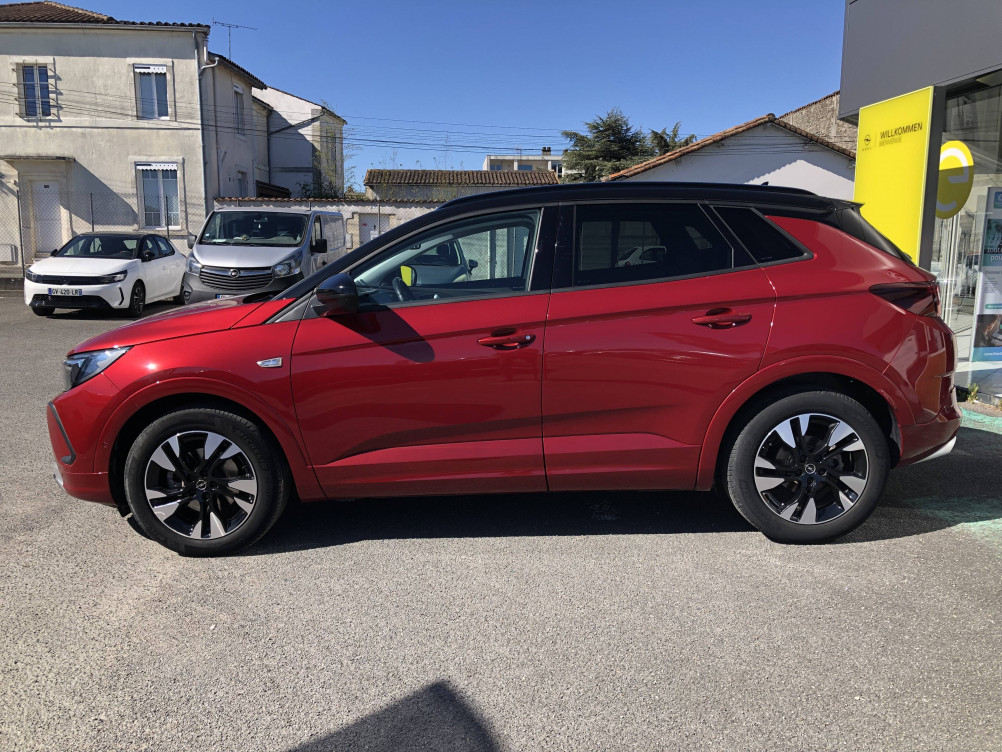 Acheter Opel Grandland Grandland 1.5 Diesel 130 ch BVA8 Ultimate 5p occasion dans les concessions du Groupe Faurie
