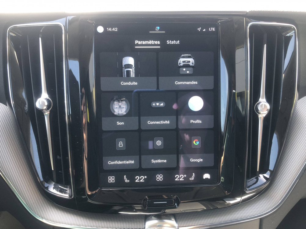 Acheter Volvo XC60 XC60 B4 197 ch Geartronic 8 Plus Style Chrome 5p occasion dans les concessions du Groupe Faurie