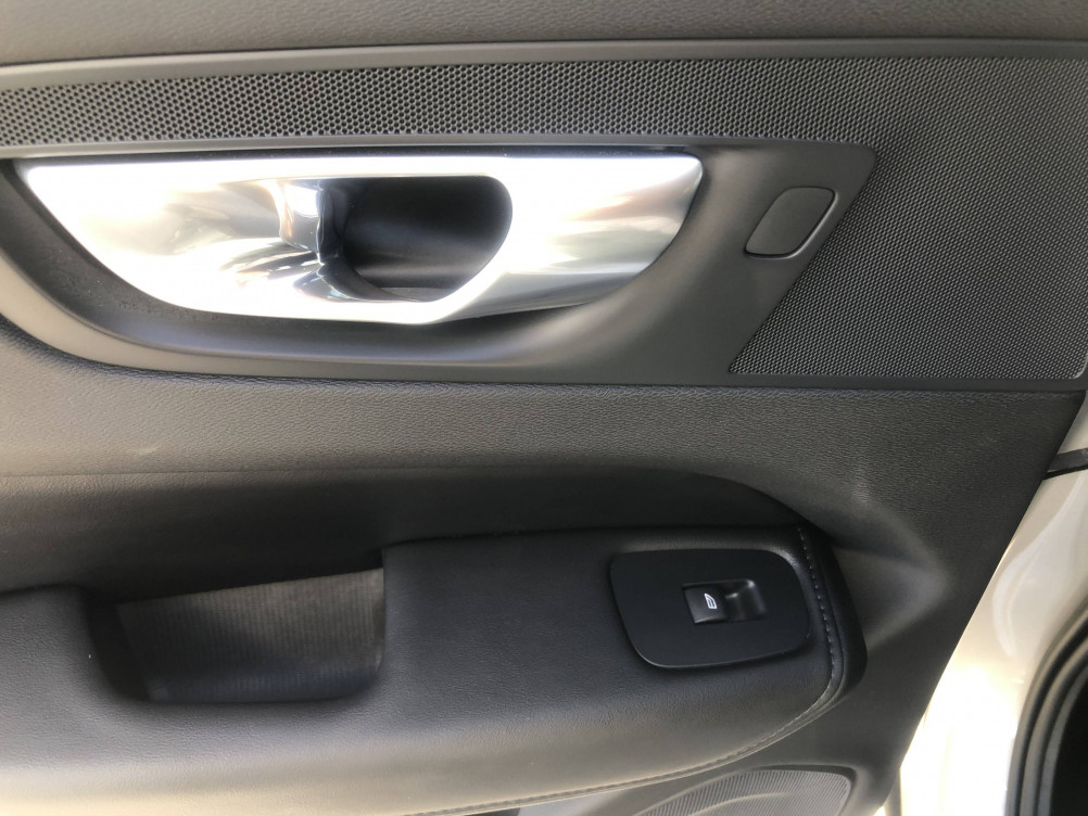 Acheter Volvo XC60 XC60 B4 197 ch Geartronic 8 Plus Style Chrome 5p occasion dans les concessions du Groupe Faurie