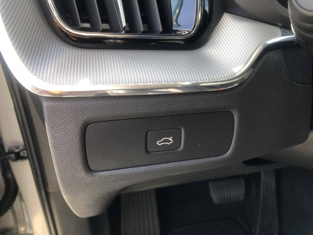 Acheter Volvo XC60 XC60 B4 197 ch Geartronic 8 Plus Style Chrome 5p occasion dans les concessions du Groupe Faurie