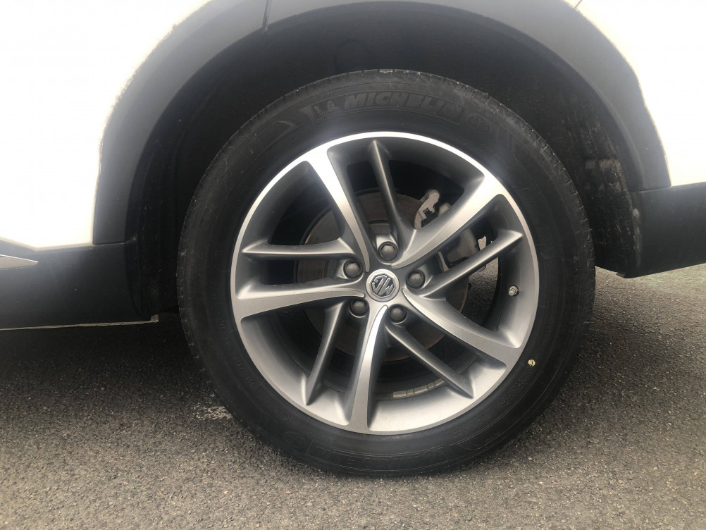 Acheter MG Motor EHS EHS 1.5T GDI PHEV Luxury 5p occasion dans les concessions du Groupe Faurie