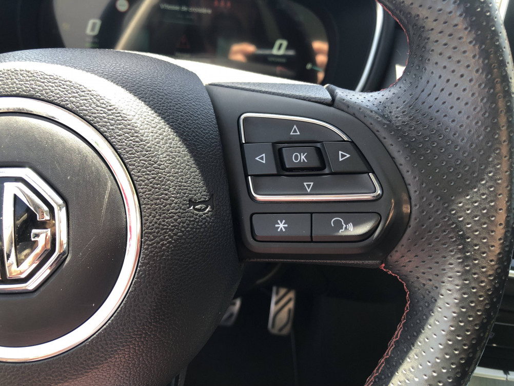 Acheter MG Motor EHS EHS 1.5T GDI PHEV Luxury 5p occasion dans les concessions du Groupe Faurie