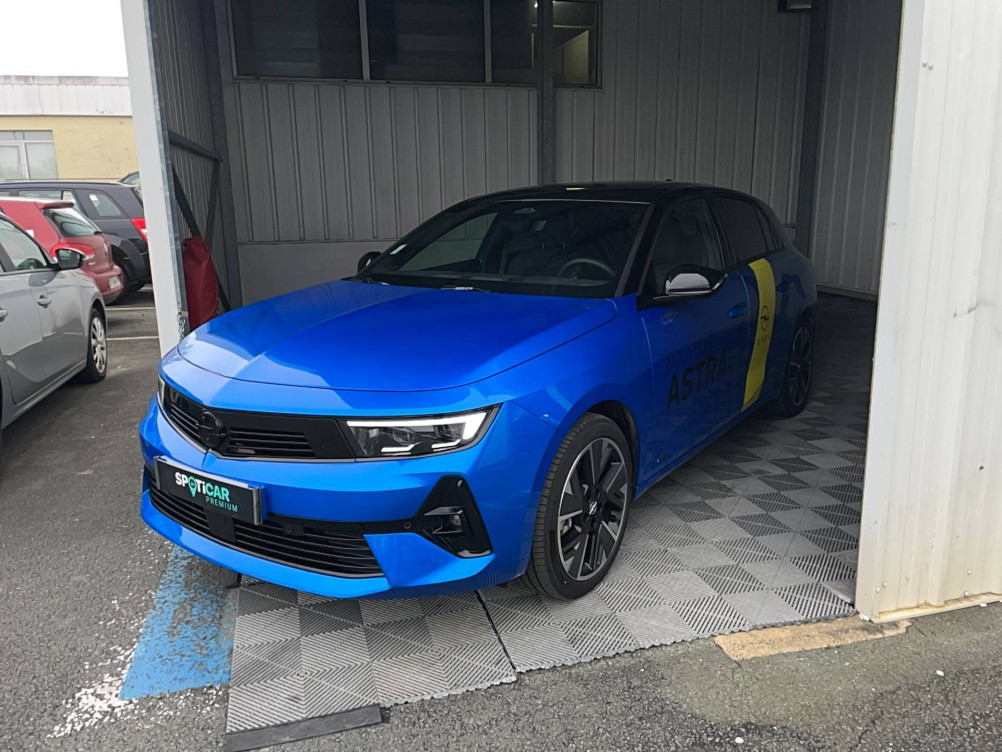 Acheter Opel Astra Astra Electrique 156 ch & Batterie 54 kWh  5p neuf dans les concessions du Groupe Faurie