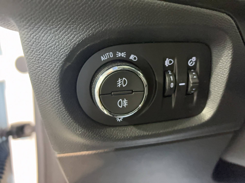 Acheter Opel Corsa E Corsa Electrique 136 ch & Batterie 50 kw/h Edition Business 5p occasion dans les concessions du Groupe Faurie