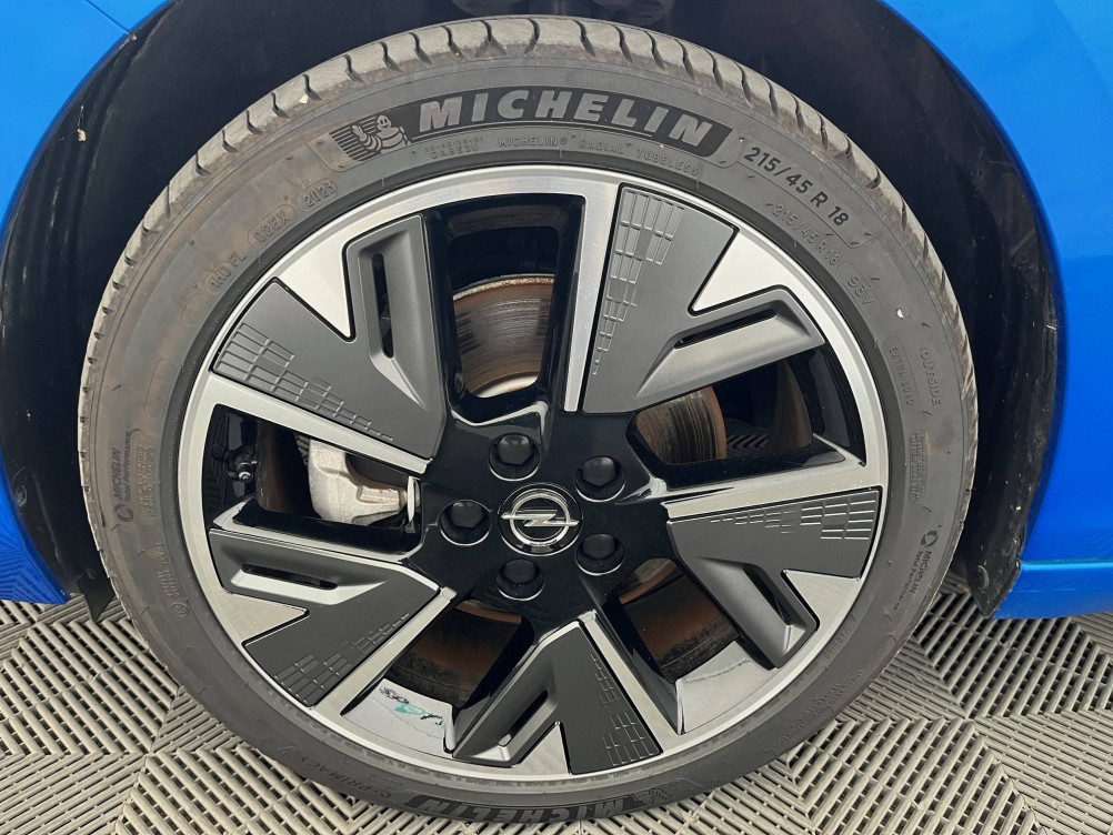 Acheter Opel Astra Astra Electrique 156 ch & Batterie 54 kWh  5p neuf dans les concessions du Groupe Faurie