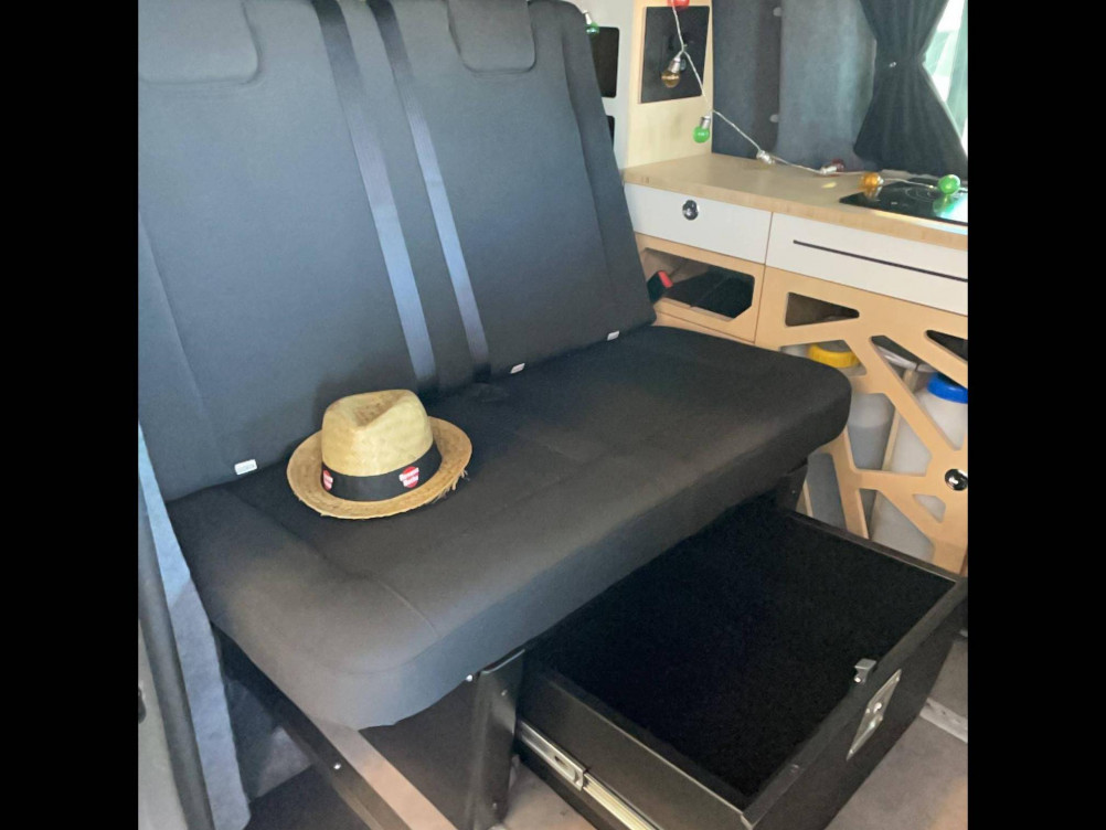 Acheter Opel Vivaro VIVARO VAN AMENAGE BLUEHDI 180 S&S EAT8 100 KMS 4 PLACES  4p occasion dans les concessions du Groupe Faurie
