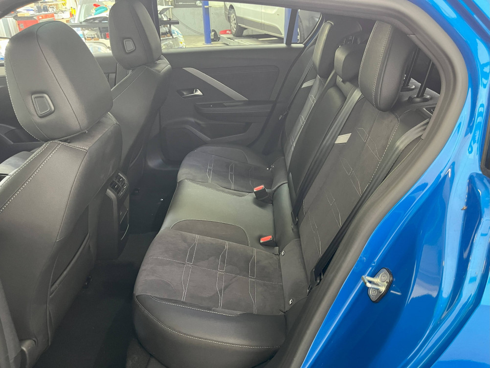 Acheter Opel Astra Astra Electrique 156 ch & Batterie 54 kWh  5p neuf dans les concessions du Groupe Faurie