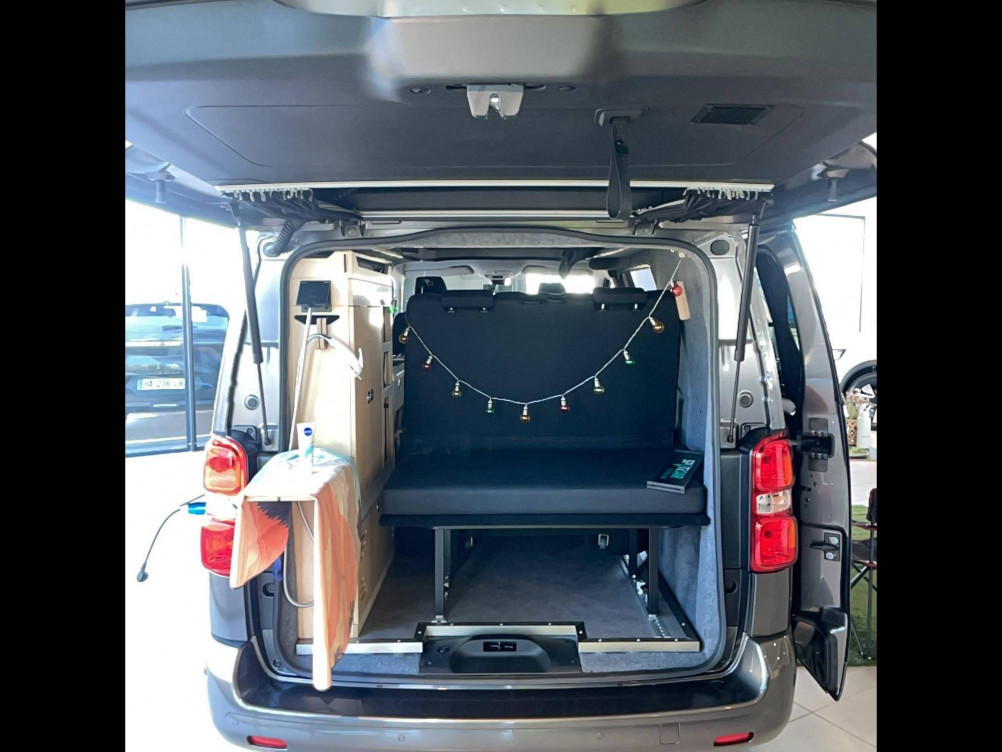 Acheter Opel Vivaro VIVARO VAN AMENAGE BLUEHDI 180 S&S EAT8 100 KMS 4 PLACES  4p occasion dans les concessions du Groupe Faurie