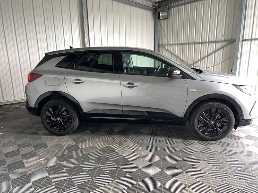 Acheter Opel Grandland Grandland 1.2 Turbo Hybrid 136 ch e-DCT6 GS 5p occasion dans les concessions du Groupe Faurie