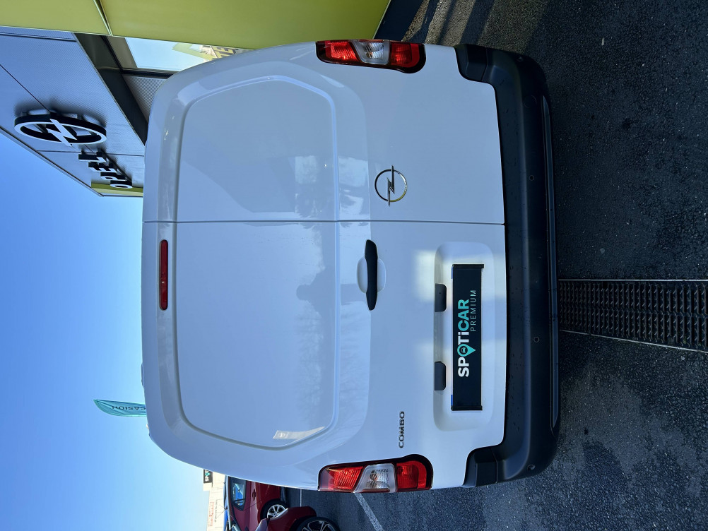 Acheter Opel Combo COMBO CARGO M  650 KG BLUEHDI 100 S&S BVM6  4p neuf dans les concessions du Groupe Faurie