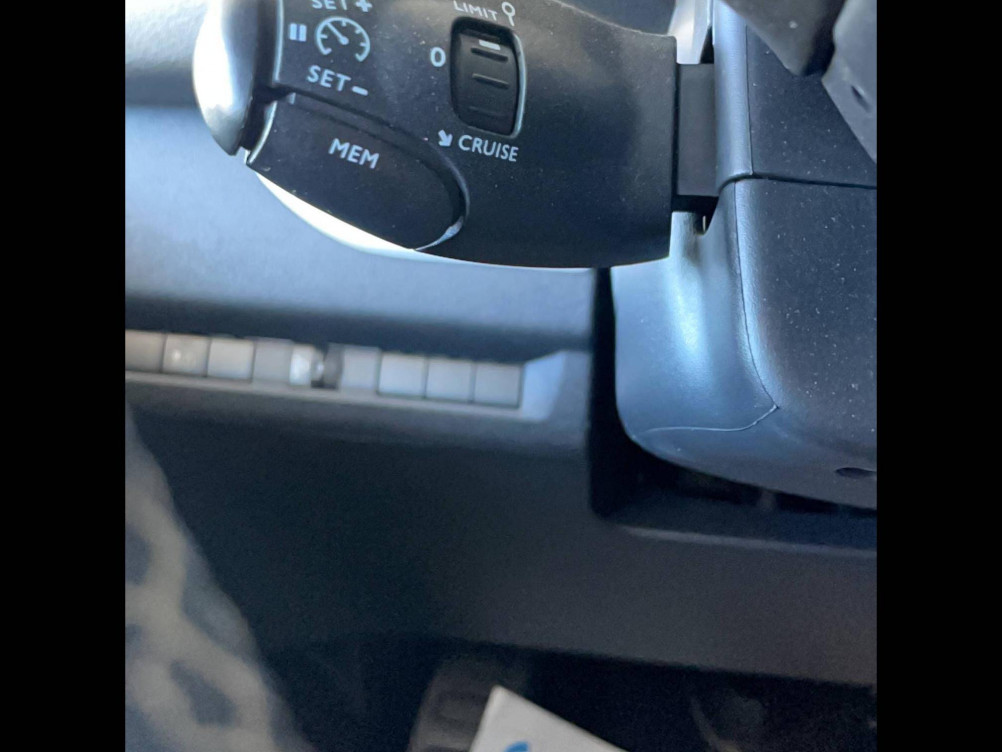 Acheter Opel Vivaro VIVARO VAN AMENAGE BLUEHDI 180 S&S EAT8 100 KMS 4 PLACES  4p occasion dans les concessions du Groupe Faurie