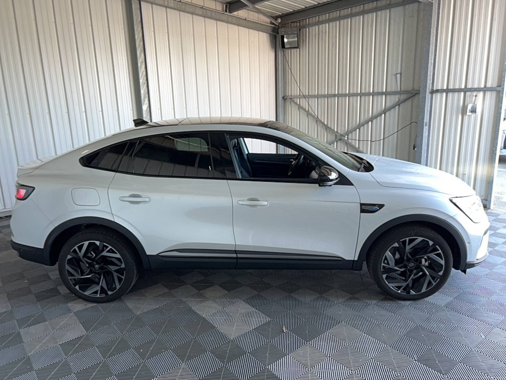 Acheter Renault Arkana Arkana E-Tech 145 - 23 esprit Alpine 5p occasion dans les concessions du Groupe Faurie