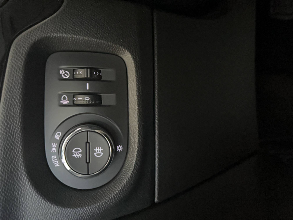 Acheter Opel Corsa E Corsa Electrique 136 ch & Batterie 50 kw/h Elegance 5p occasion dans les concessions du Groupe Faurie