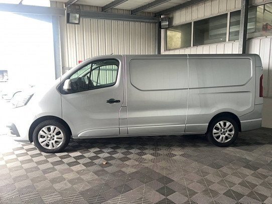 Acheter Renault Trafic 3 TRAFIC FGN L2H1 3000 KG BLUE DCI 170 EDC GRAND CONFORT 4p neuve dans les concessions du Groupe Faurie