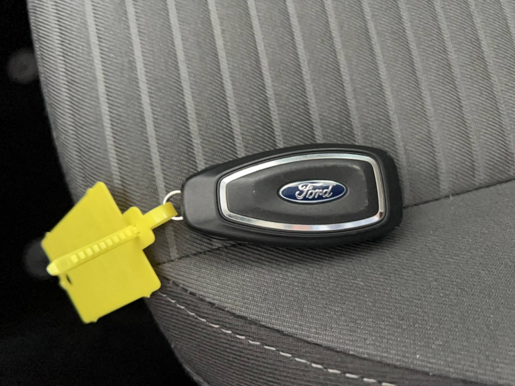 Acheter Ford C-Max C-MAX 1.0 EcoBoost 125 S&S Titanium 5p occasion dans les concessions du Groupe Faurie