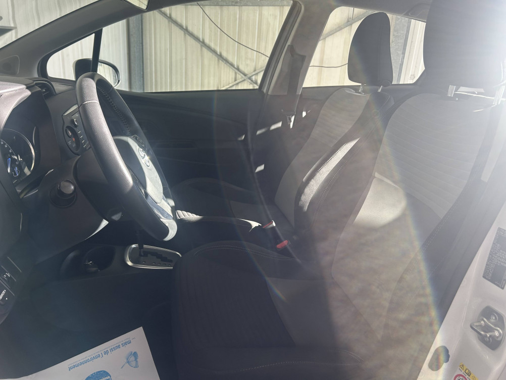 Acheter Toyota Yaris Yaris Hybride Pro 100h Dynamic 5p occasion dans les concessions du Groupe Faurie