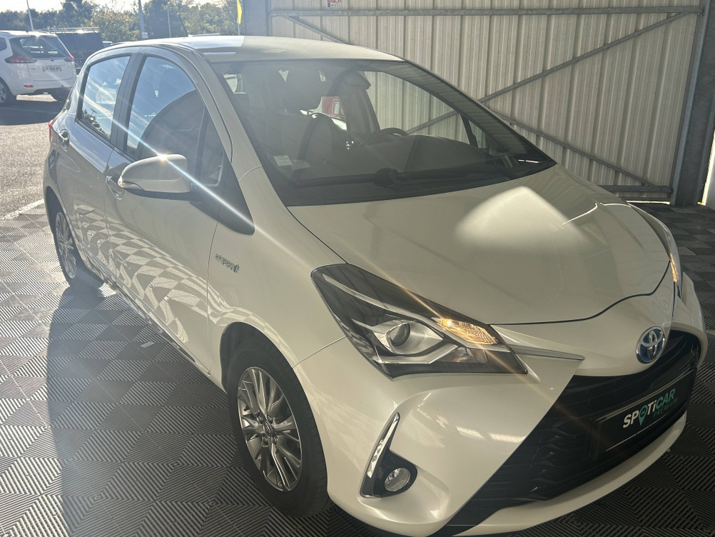 Acheter Toyota Yaris Yaris Hybride Pro 100h Dynamic 5p occasion dans les concessions du Groupe Faurie