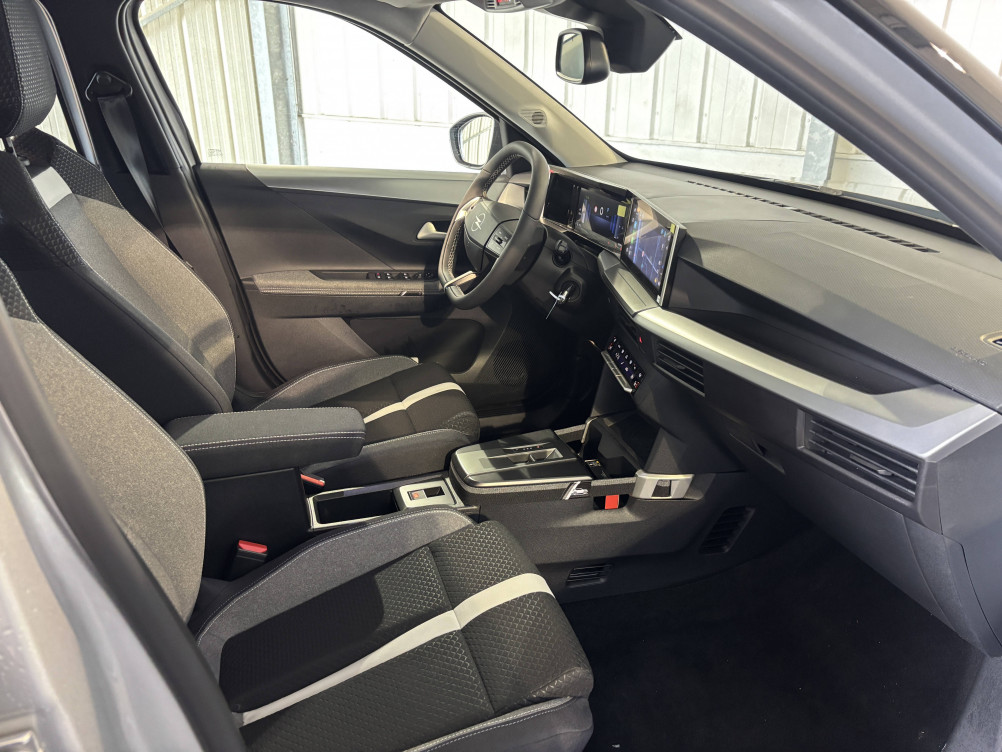 Acheter Opel Frontera Frontera 1.2 Turbo Hybrid 145 ch e-DCT6 GS 5p neuf dans les concessions du Groupe Faurie