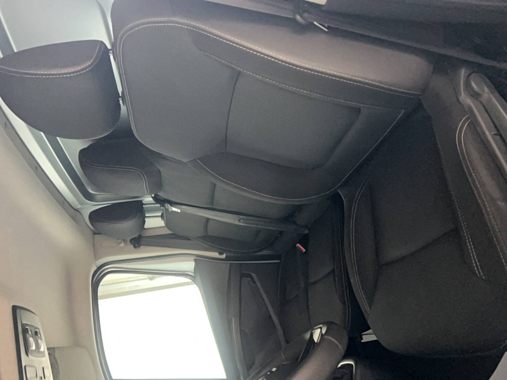 Acheter Renault Trafic 3 TRAFIC FGN L2H1 3000 KG BLUE DCI 170 EDC GRAND CONFORT 4p occasion dans les concessions du Groupe Faurie