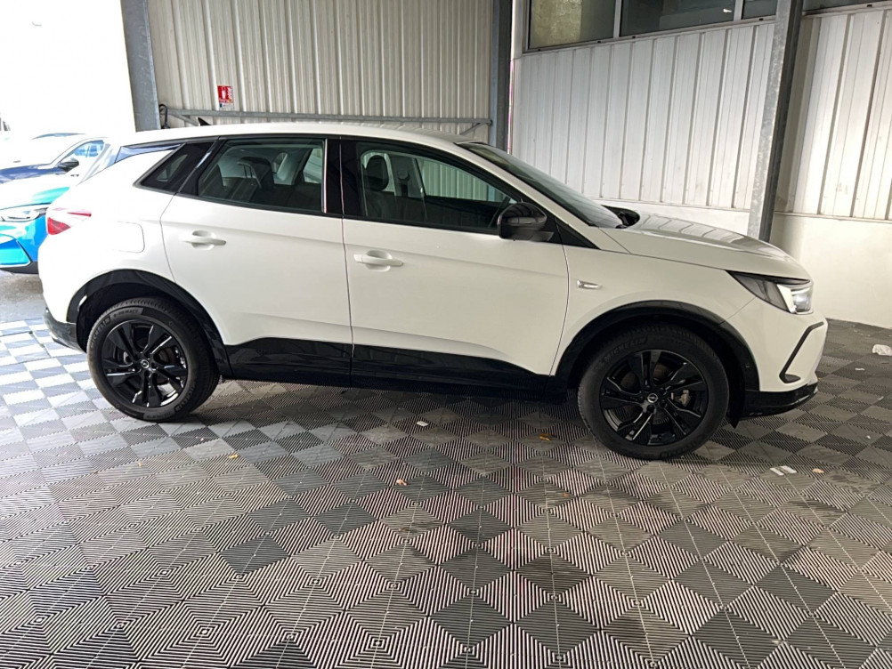 Acheter Opel Grandland Grandland 1.5 Diesel 130 ch BVA8 Grandland 5p occasion dans les concessions du Groupe Faurie