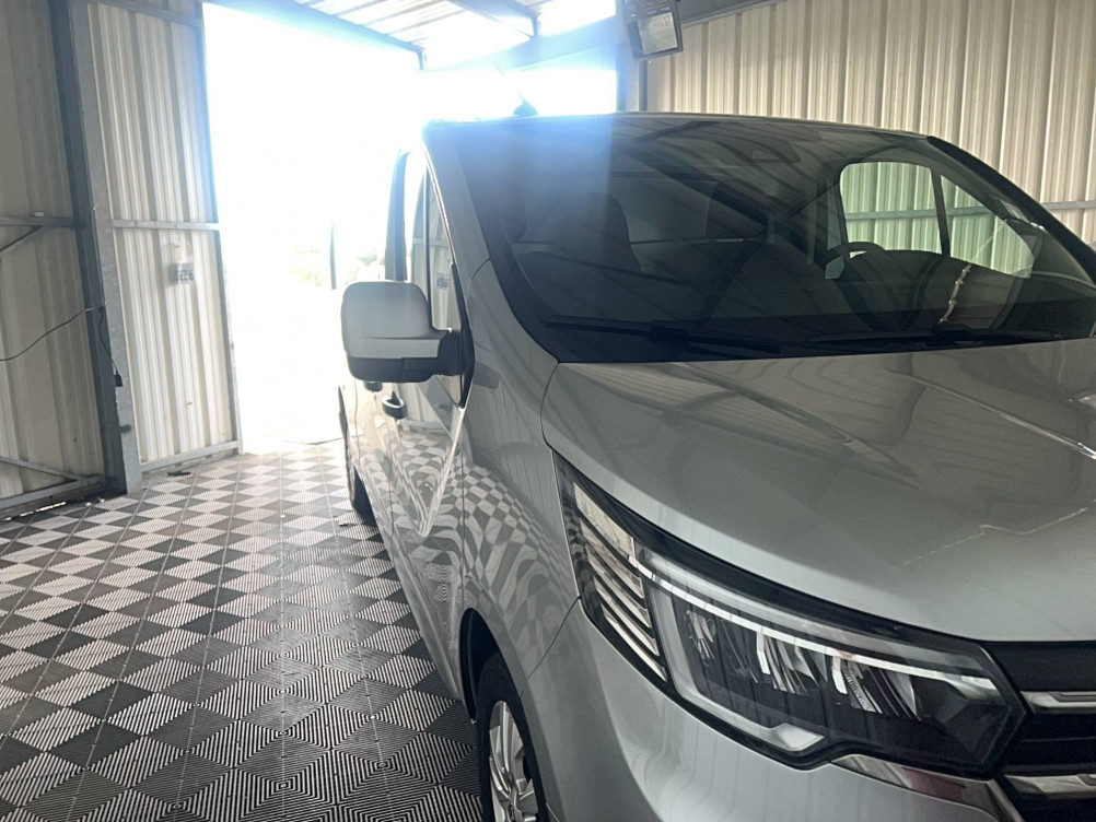Acheter Renault Trafic 3 TRAFIC FGN L2H1 3000 KG BLUE DCI 170 EDC GRAND CONFORT 4p occasion dans les concessions du Groupe Faurie