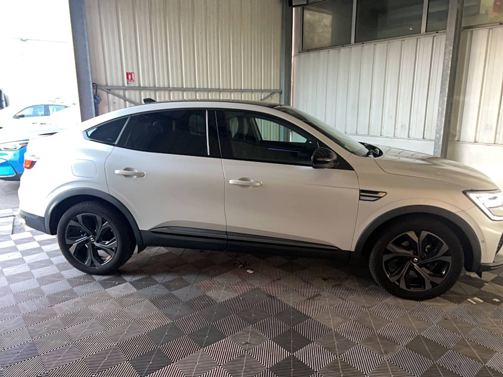 Acheter Renault Arkana Arkana E-Tech hybride 145 - 22 Engineered 5p occasion dans les concessions du Groupe Faurie