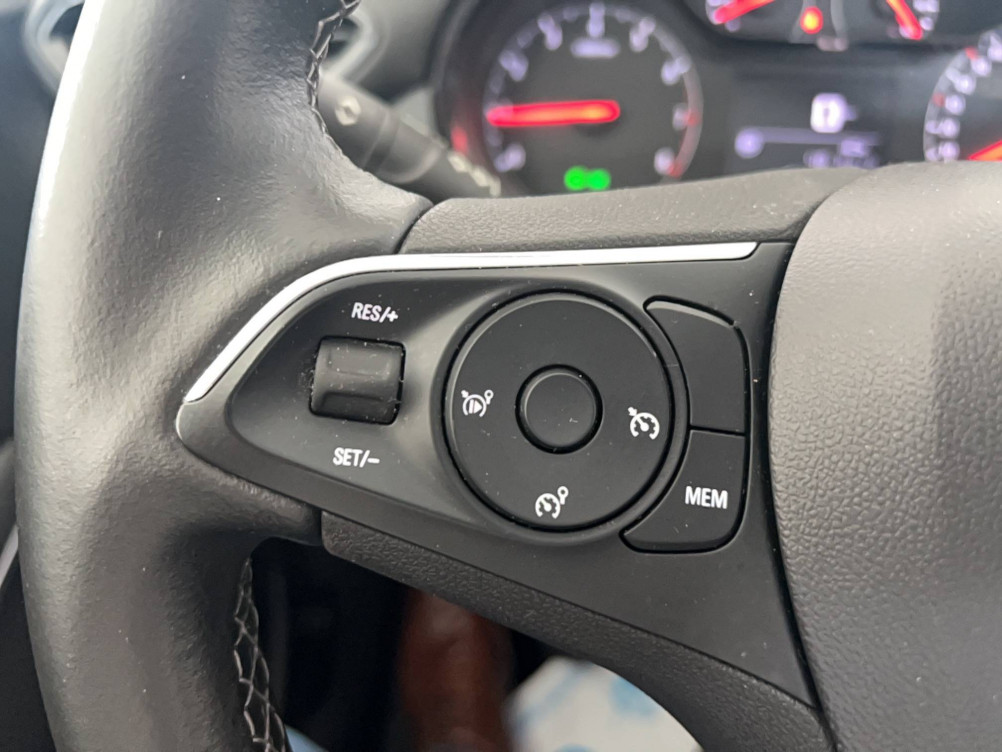 Acheter Opel Crossland X Crossland X 1.2 Turbo 110 ch Design 120 ans 5p occasion dans les concessions du Groupe Faurie