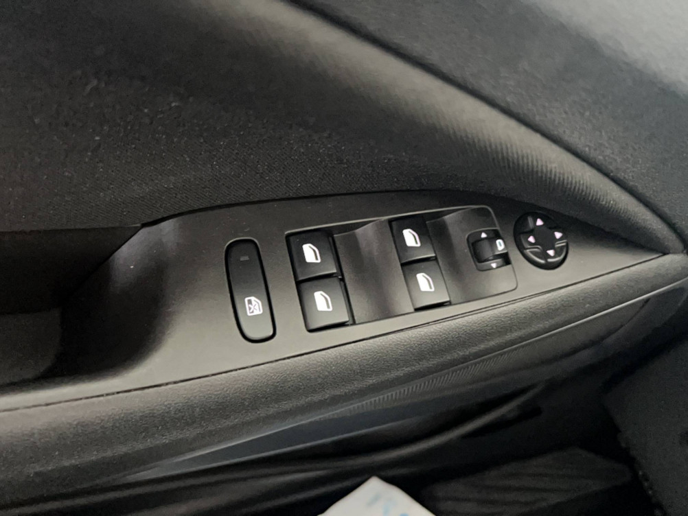 Acheter Opel Crossland X Crossland X 1.2 Turbo 110 ch Design 120 ans 5p occasion dans les concessions du Groupe Faurie