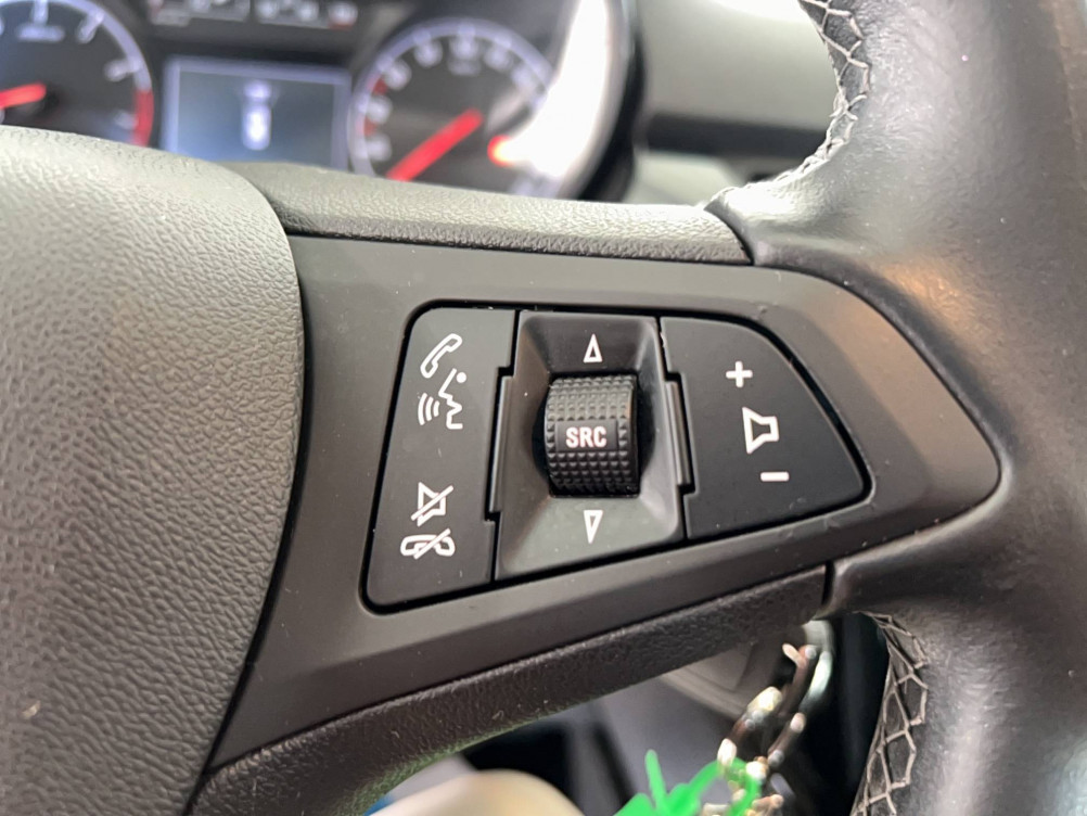 Acheter Opel Corsa E Corsa 1.4 90 ch Black Edition 5p occasion dans les concessions du Groupe Faurie