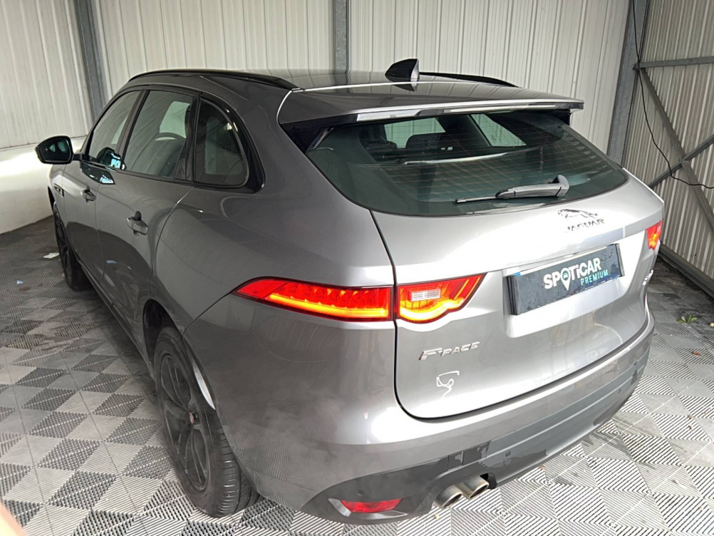 Acheter Jaguar F-Pace F-Pace 2.0 D - 180 ch  AWD BVA8 Chequered Flag 5p occasion dans les concessions du Groupe Faurie
