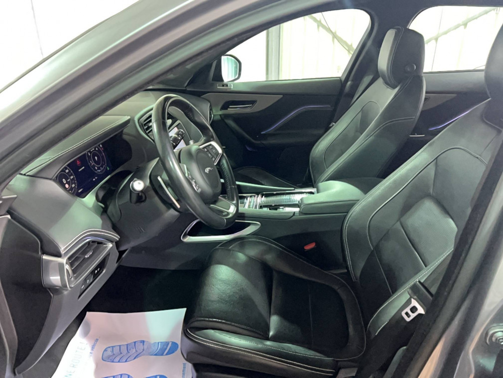 Acheter Jaguar F-Pace F-Pace 2.0 D - 180 ch  AWD BVA8 Chequered Flag 5p occasion dans les concessions du Groupe Faurie