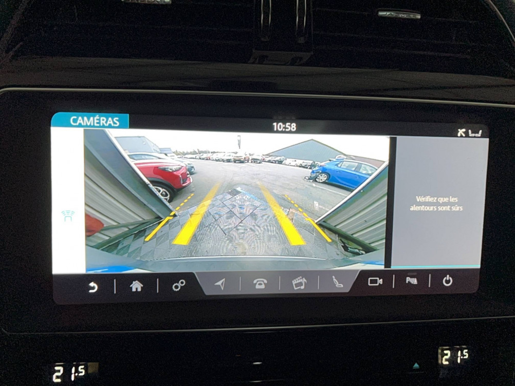 Acheter Jaguar F-Pace F-Pace 2.0 D - 180 ch  AWD BVA8 Chequered Flag 5p occasion dans les concessions du Groupe Faurie