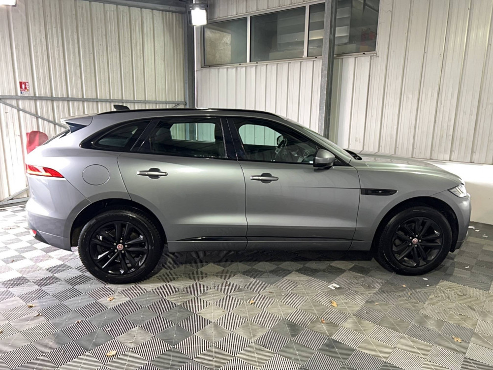 Acheter Jaguar F-Pace F-Pace 2.0 D - 180 ch  AWD BVA8 Chequered Flag 5p occasion dans les concessions du Groupe Faurie