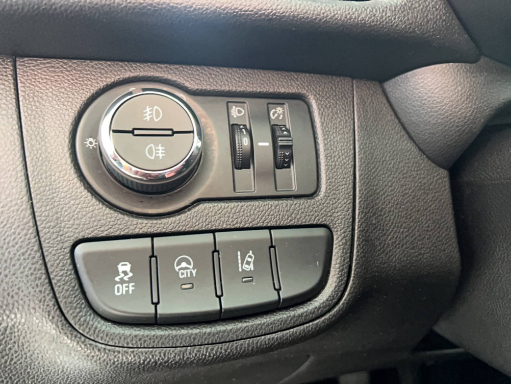 Acheter Opel Karl Karl 1.0 - 75 ch Cosmo 5p occasion dans les concessions du Groupe Faurie