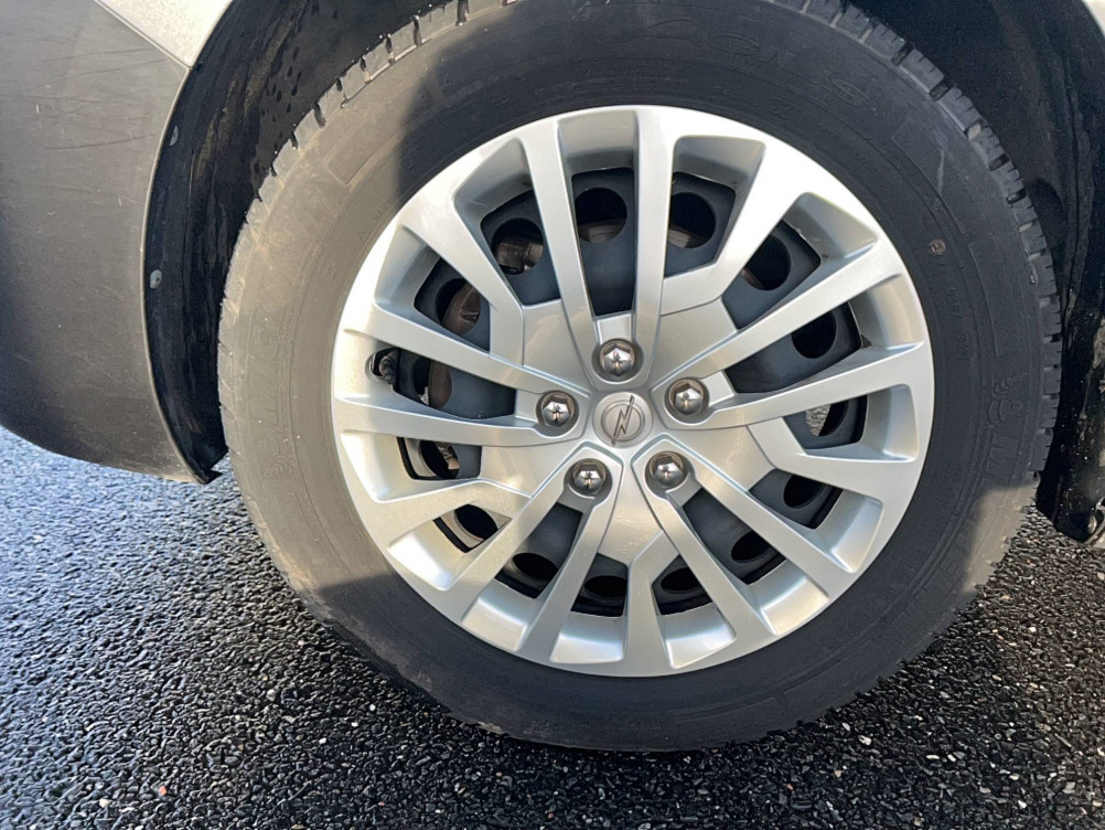 Acheter Opel Vivaro Fourgon VIVARO FGN L2 2.0 DIESEL 120 CH PTAC AUGMENTE PACK BUSINESS 4p occasion dans les concessions du Groupe Faurie