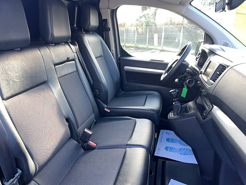 Acheter Opel Vivaro Fourgon VIVARO FGN L2 2.0 DIESEL 120 CH PTAC AUGMENTE PACK BUSINESS 4p occasion dans les concessions du Groupe Faurie