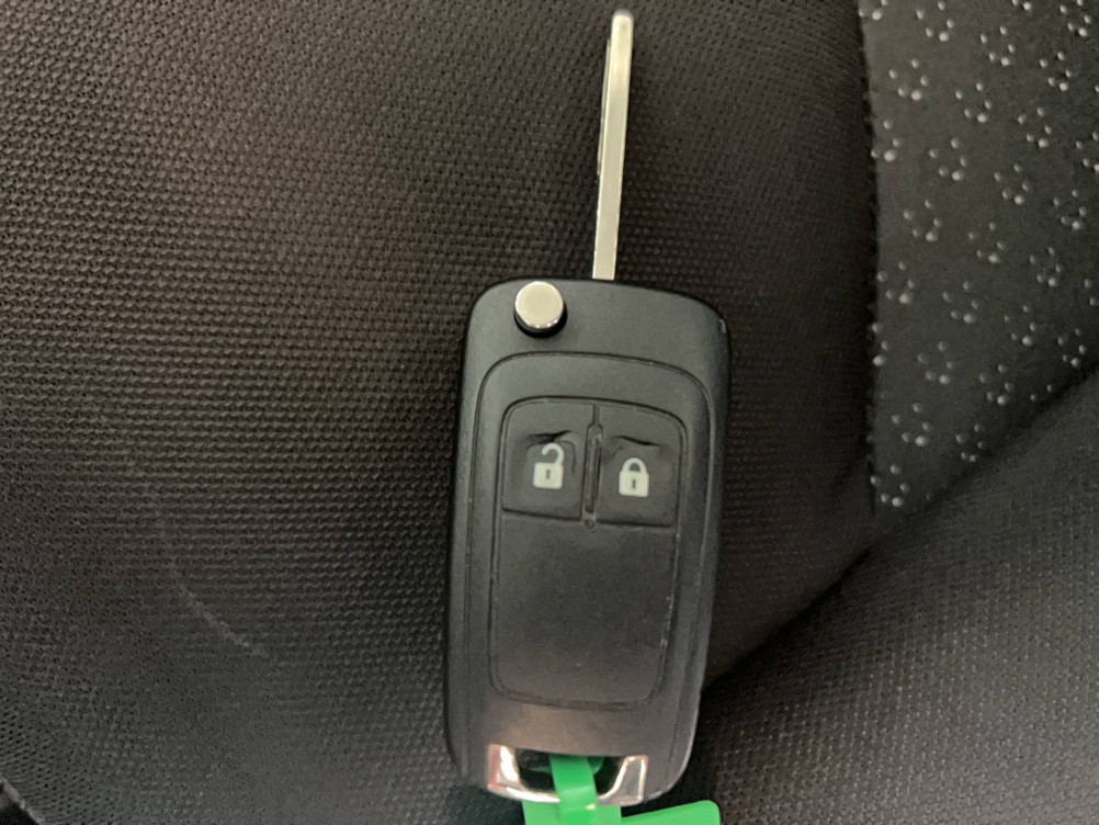 Acheter Opel Karl Karl 1.0 - 75 ch Cosmo 5p occasion dans les concessions du Groupe Faurie