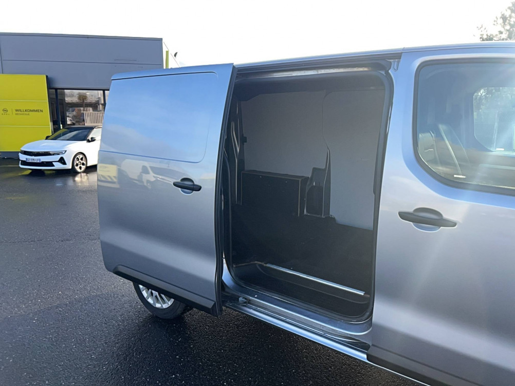 Acheter Opel Vivaro Fourgon VIVARO FGN L2 2.0 DIESEL 120 CH PTAC AUGMENTE PACK BUSINESS 4p occasion dans les concessions du Groupe Faurie